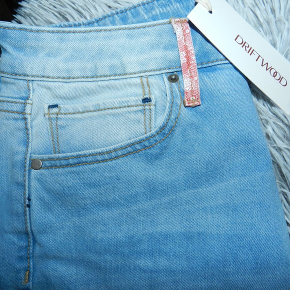 Driftwood Jeans Farrah Flare Patchwork Bandanna Print Insert Light Wash🆕NWT! - Picture 9 of 16